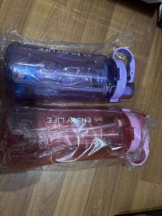 Многоразовые питьевые бутылки