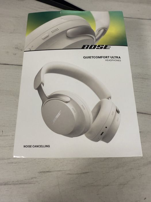Casti BOSE Quietcomfort Ultra Noi