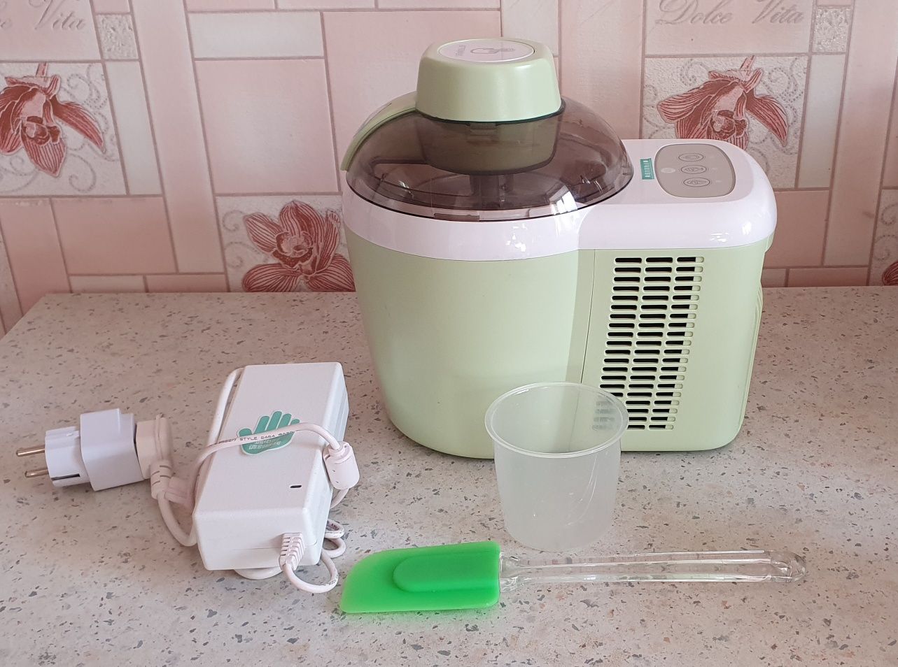 Аппарат для изготовления мяг/твёр мороженого Мороженица Автоматическая