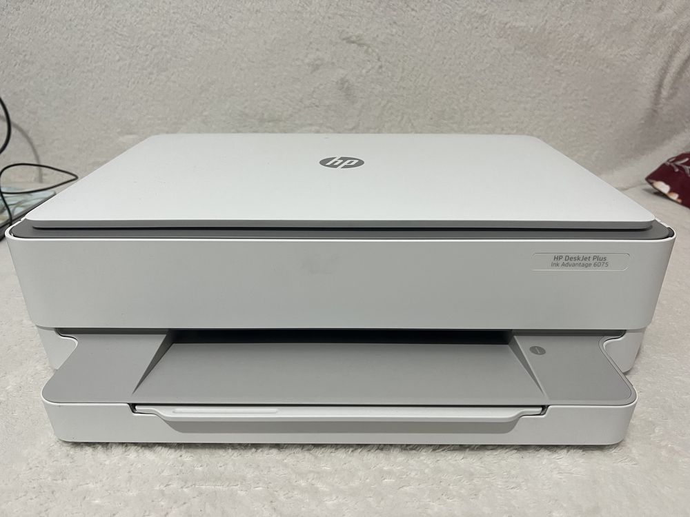 Продам принтер МФУ HP DeskJet Plus Ink Advantage 6075 5SE22C