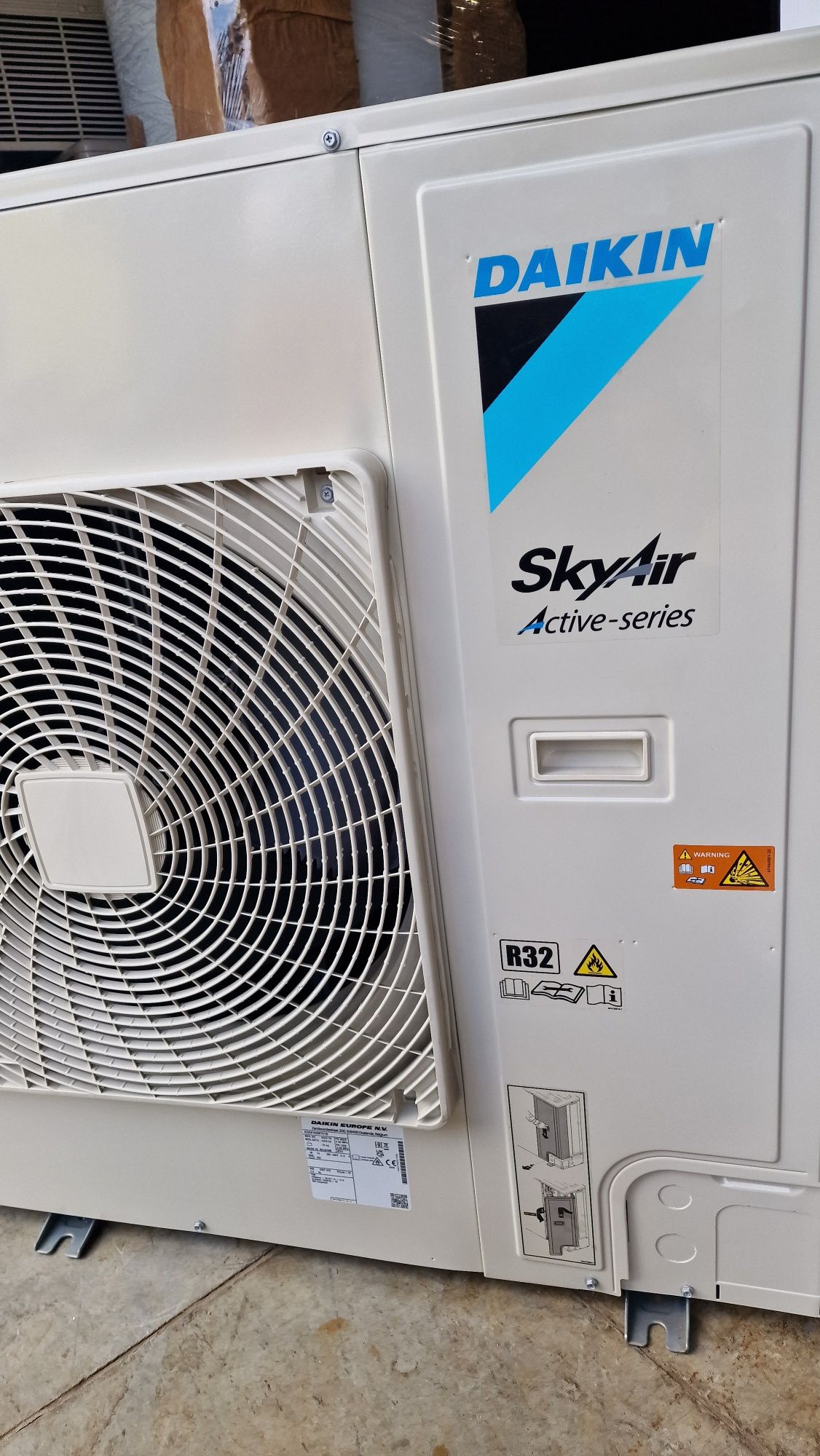 Ново стенен  Daikin AZAS100 FAA100 36000btu 11kw на отопление