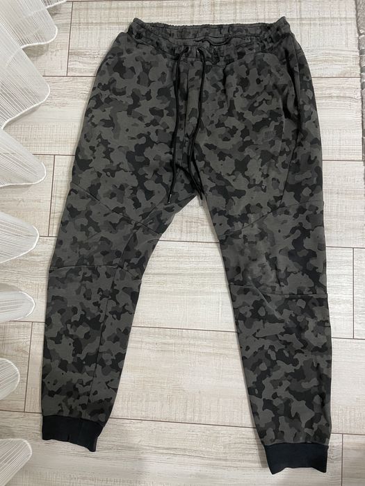 Nike Tech Fleece Camo