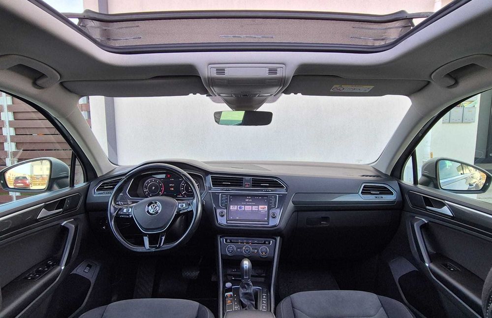 VW Tiguan Highline DSG Matrix LED Panoramic Cam 360 Interior Alcantara