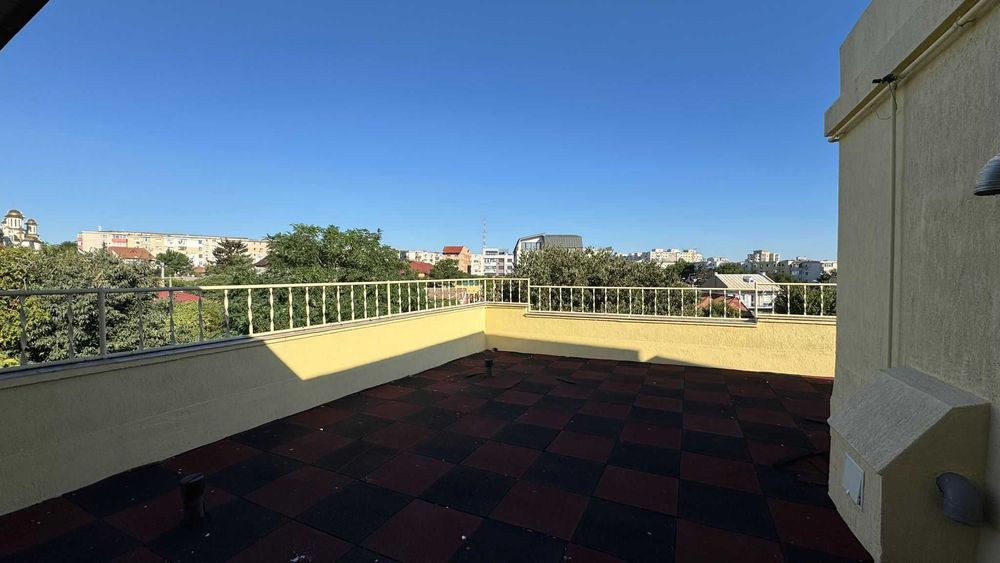 Apartament in Vila - Constanta 1000 mp construiti si 1000 mp teren