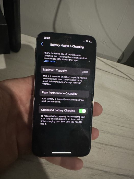 Iphone Xs  перфектен!