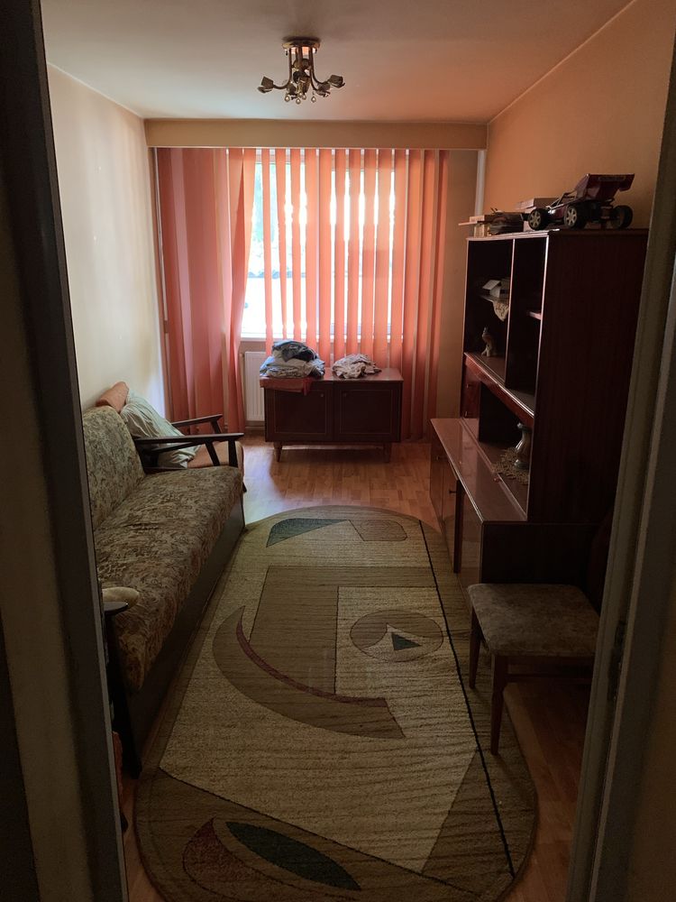 Apartament 3 camere decomandat
