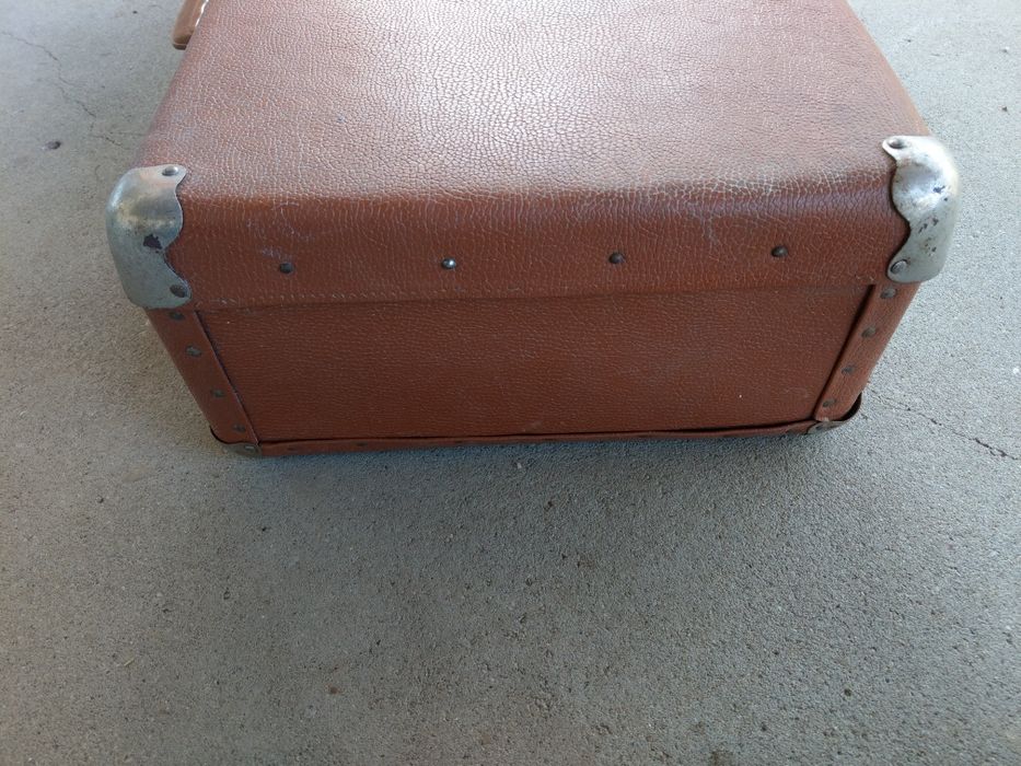 Geamantan STARUINTA de epoca