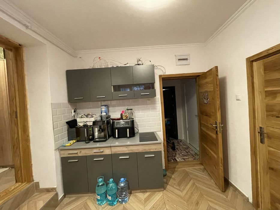 Apartament la casa