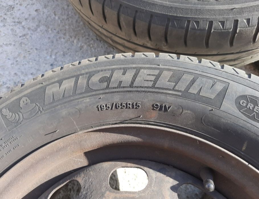 Genții auto pe 15  4 bucăți.