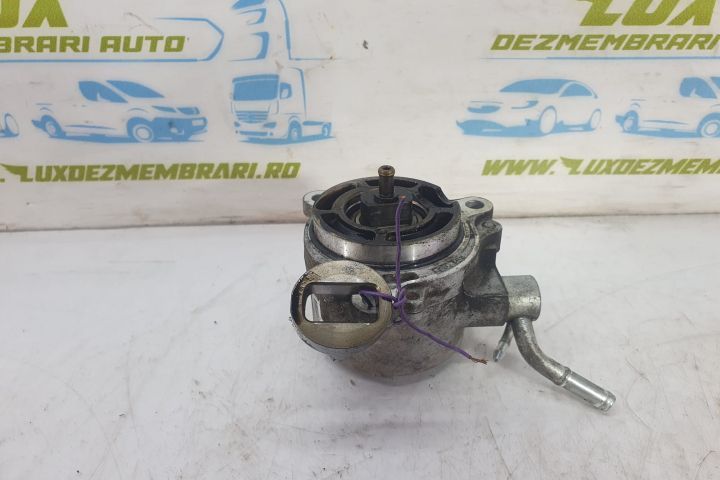 Pompa vacuum rf7j18g00 2.0 D Mazda 6 GG  [din 2002 pana  2005] seria
