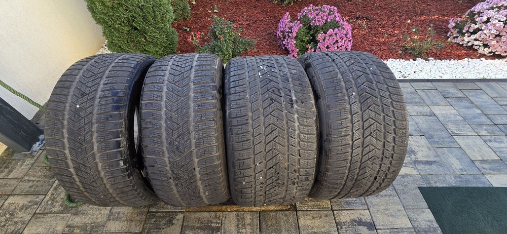 Pirelli 315 30 R21 + 275 35 R21 Iarna
