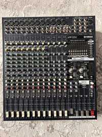 Mixer audio Yamaha EMX5016CF cu amplificator, foarte putin folosit