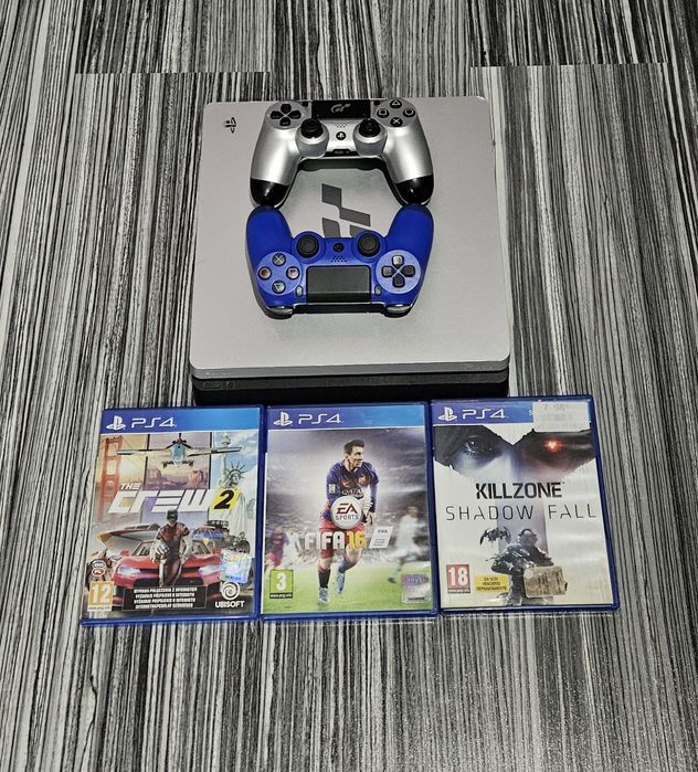 Consola Sony ps 4 slim +3 jocuri originale