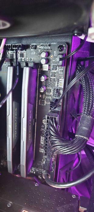 Memorie Corsair Vengeance RGB 32GB DDR5 6000MHz CL36 Dual Channel Kit