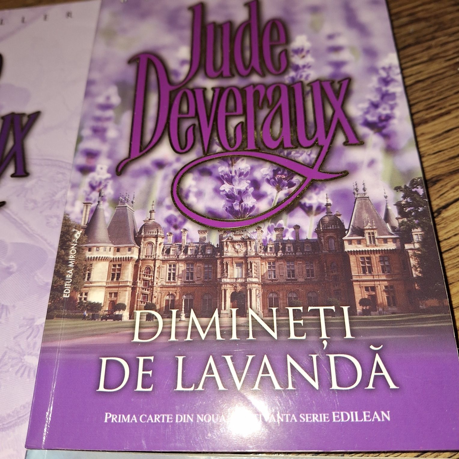 8 carti Jude Deveraux!