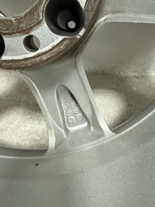 4 оригинални джанти за Мерцедес Ц класа спорт пакет с гуми Дънлоп