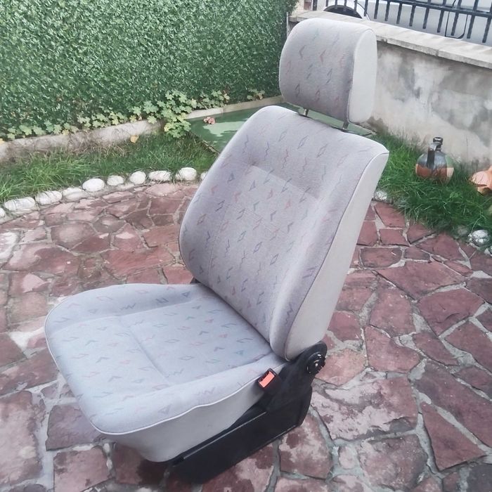 Предна пасажерска седалка за Т4