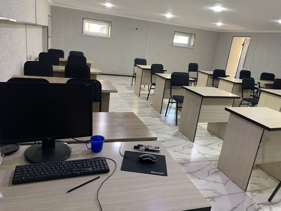 Uy Tayyor 105m2 + 105m2 yerto'lasiga ega joy sotiladi.