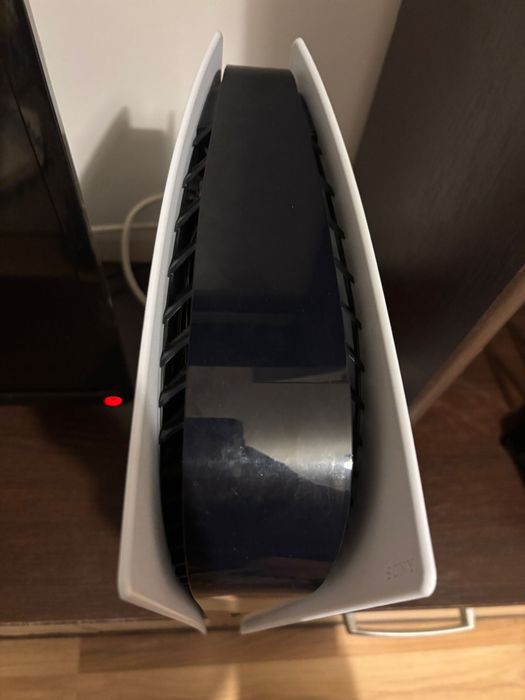 Ps5 digutal edition stare excelenta curatat la 2 luni