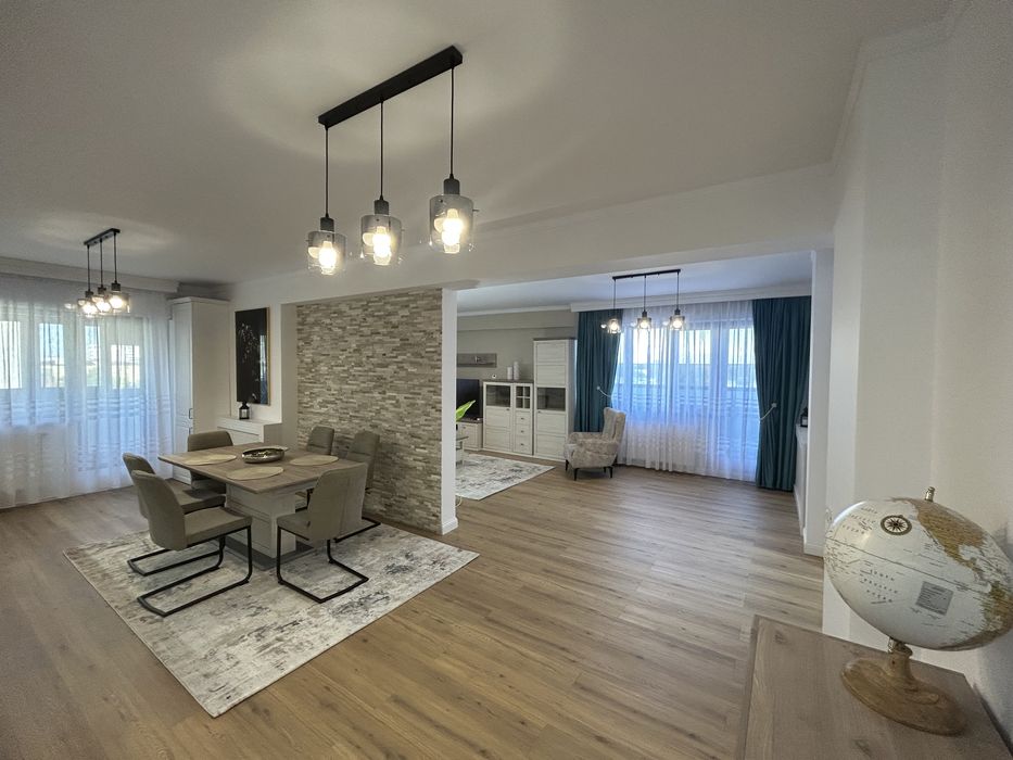 Apartament de inchiriat 3 camere - 220 MP