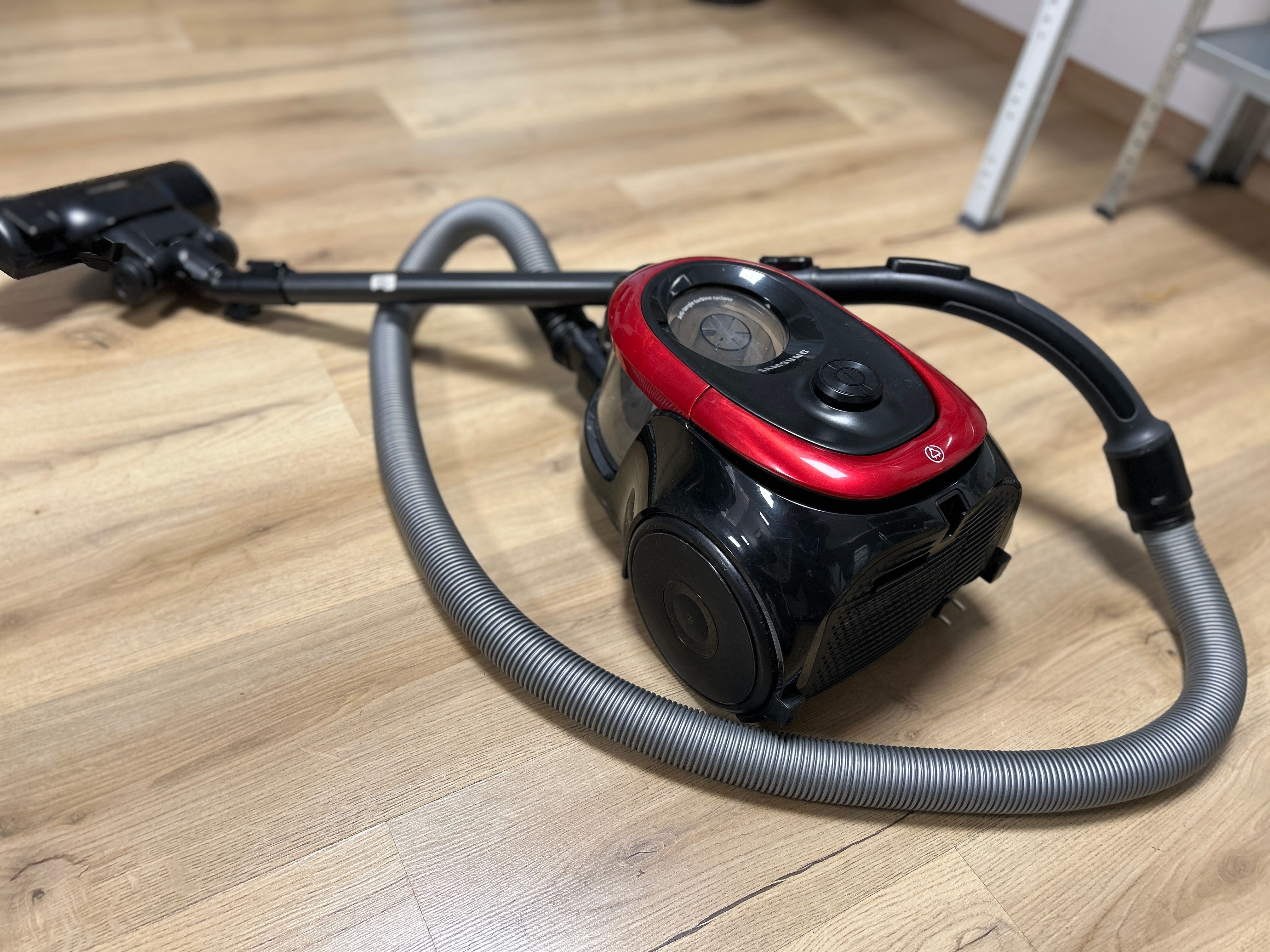 Прахосмукачка Samsung SC07M2110SR