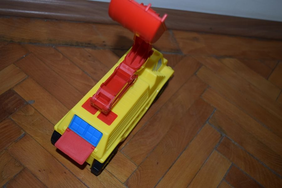 miniexcavator de jucarie