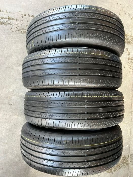 vând 4 anvelope 225/60/18 Dunlop de vară ca noi