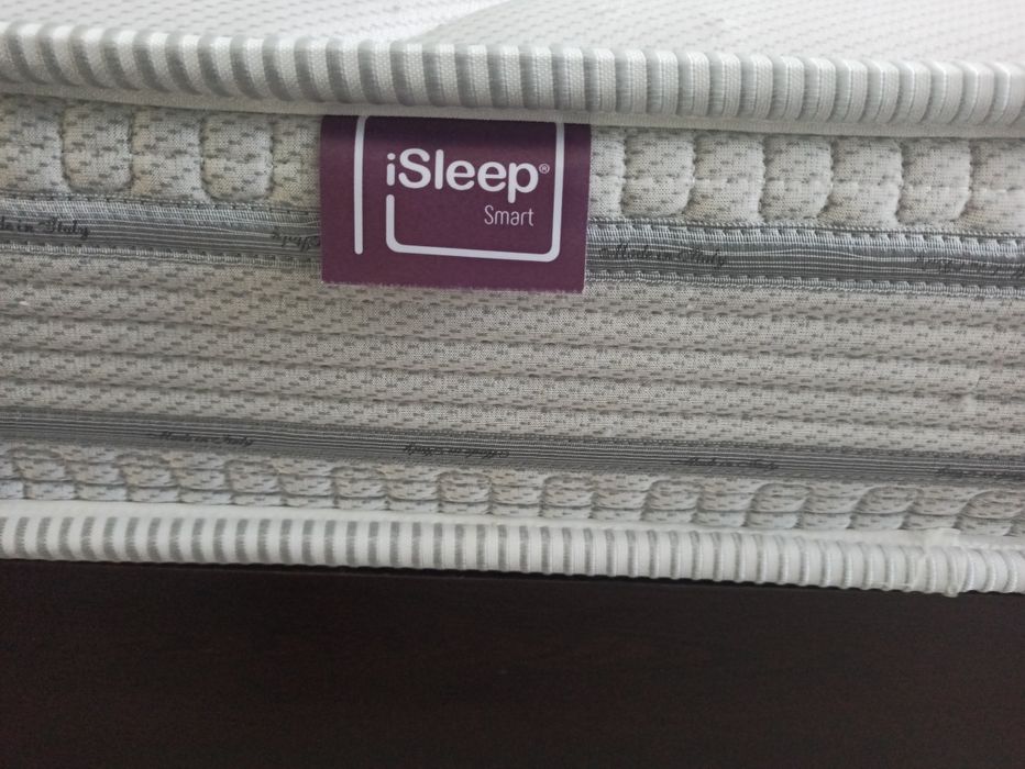 Спалня с подматрачни рамки+матрак