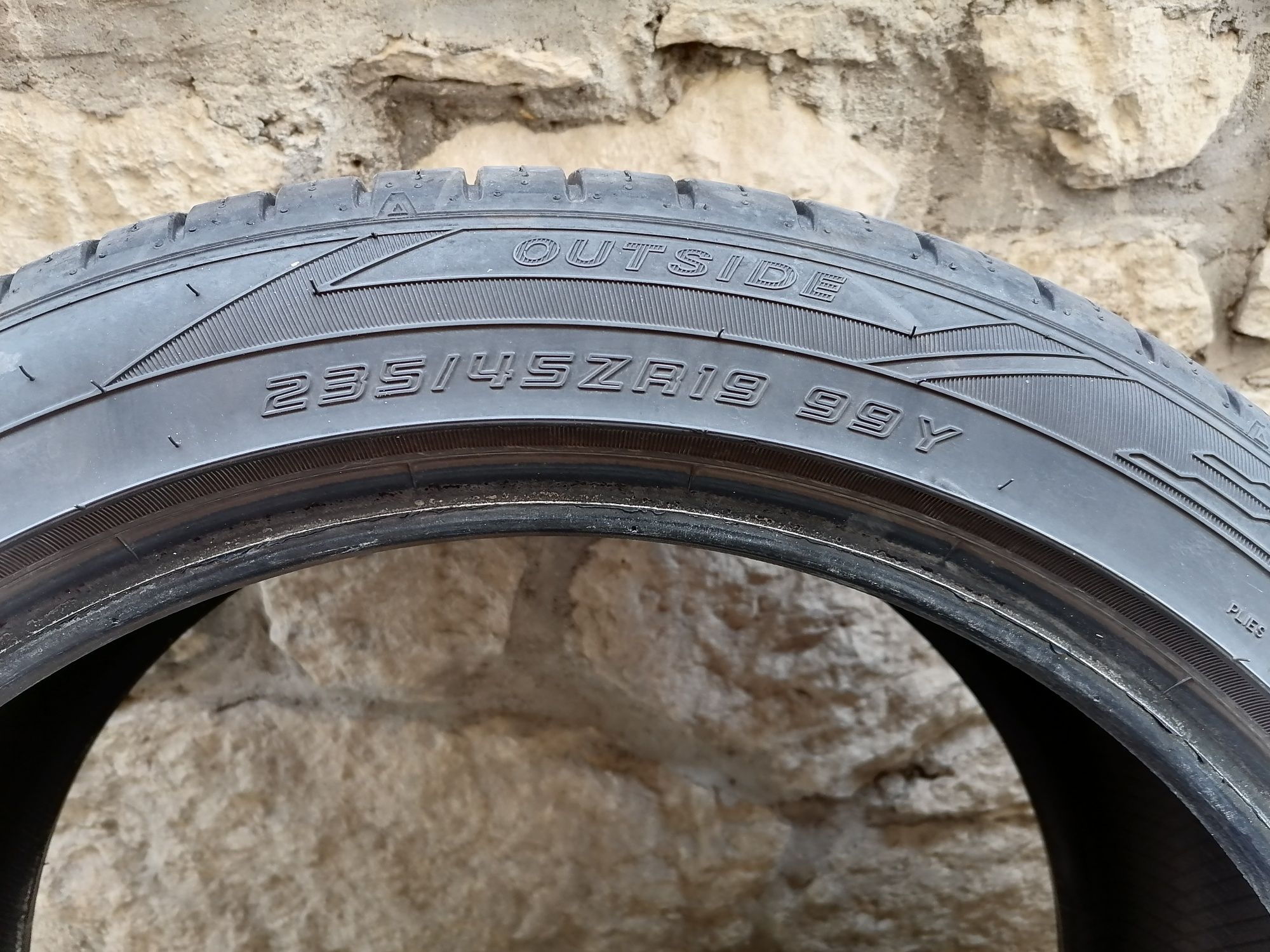 Cauciucuri vară Falken 235/45R19