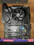 Kit Gaming AMD Ryzen 7 3700X / Placa de Baza Asus ROG Strix B450-F