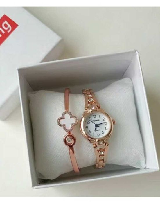 Часы женские новые