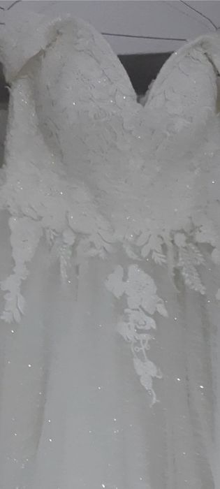 Vand rochie de mireasa