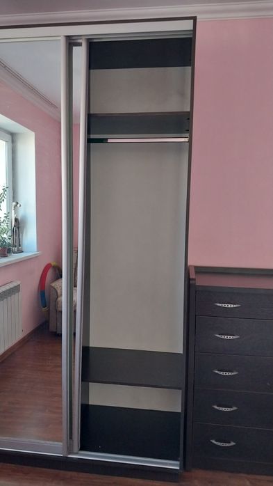 Продаётся отличный шкаф купе