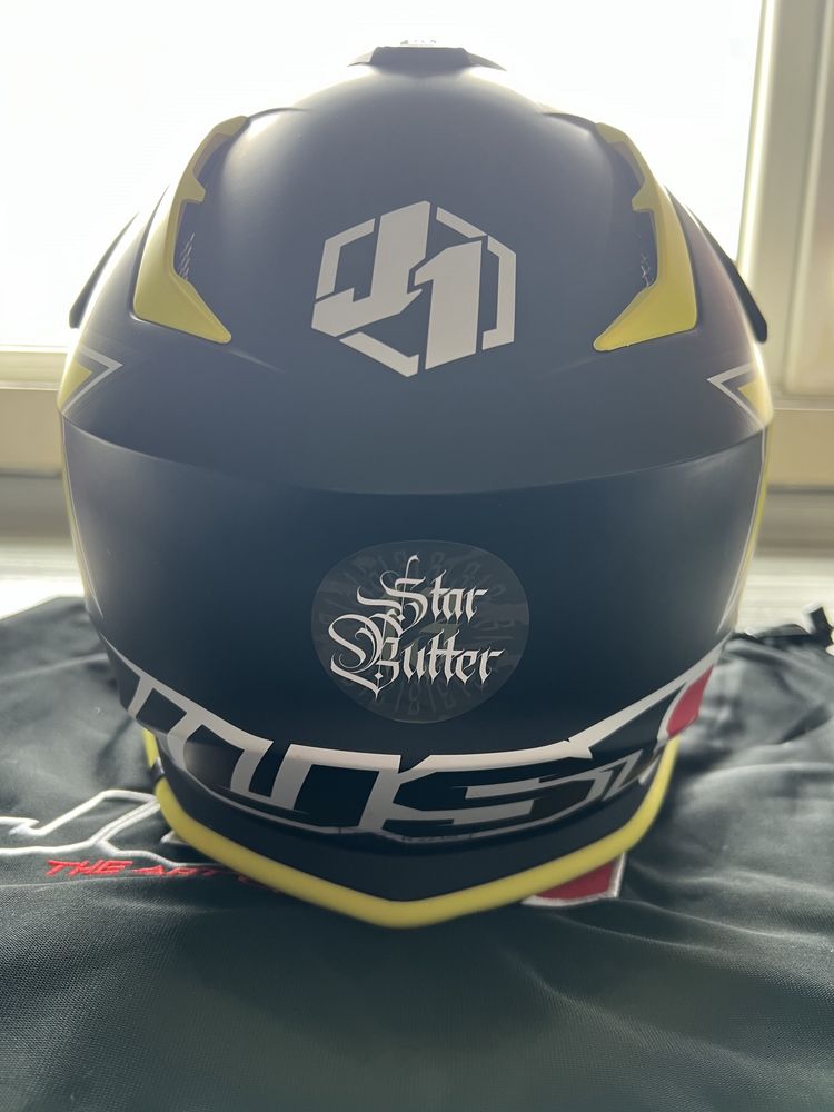 Motocross каска ROCKSTAR XL. Just1-