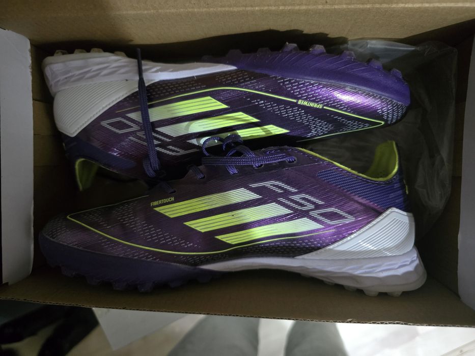 Сороконожки Адидас f50