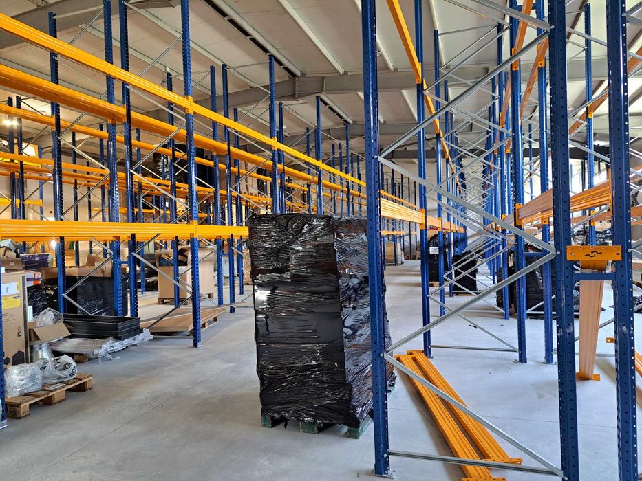 PCLife Center - дава под наем - модерни офиси, магазини и палетоместа!