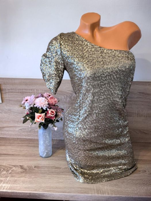 Rochie eleganta mărimea M
