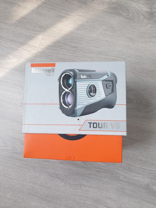 Telemetru laser bushnell Tour V5