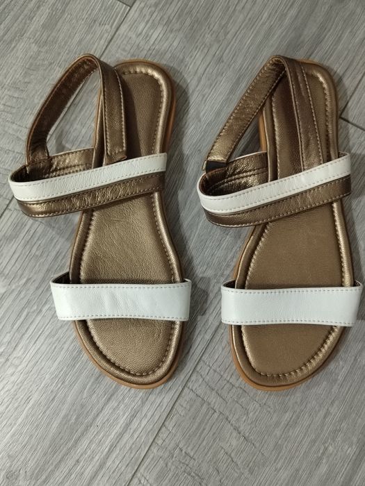 Sandale de vara mărimea 39