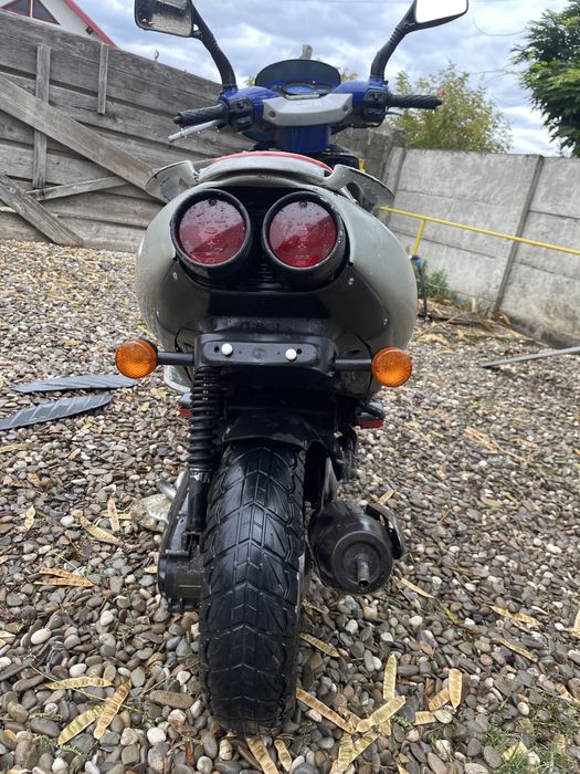 Vand sau schimb cu cross 150cc,Scuter aprilia sr50 cu acte,