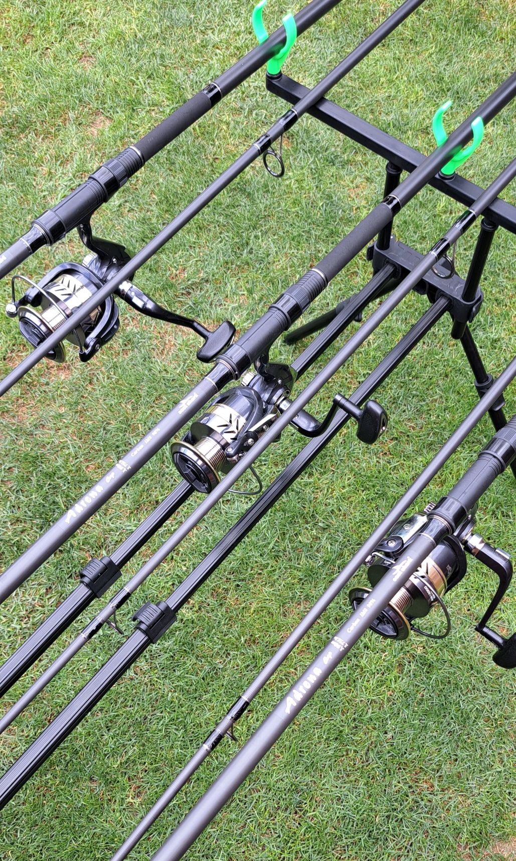 Set Pescuit,3 Lansete 3,90m,3,75 LBS+3 Mulinete 12.000+Rod Pod+Senzori