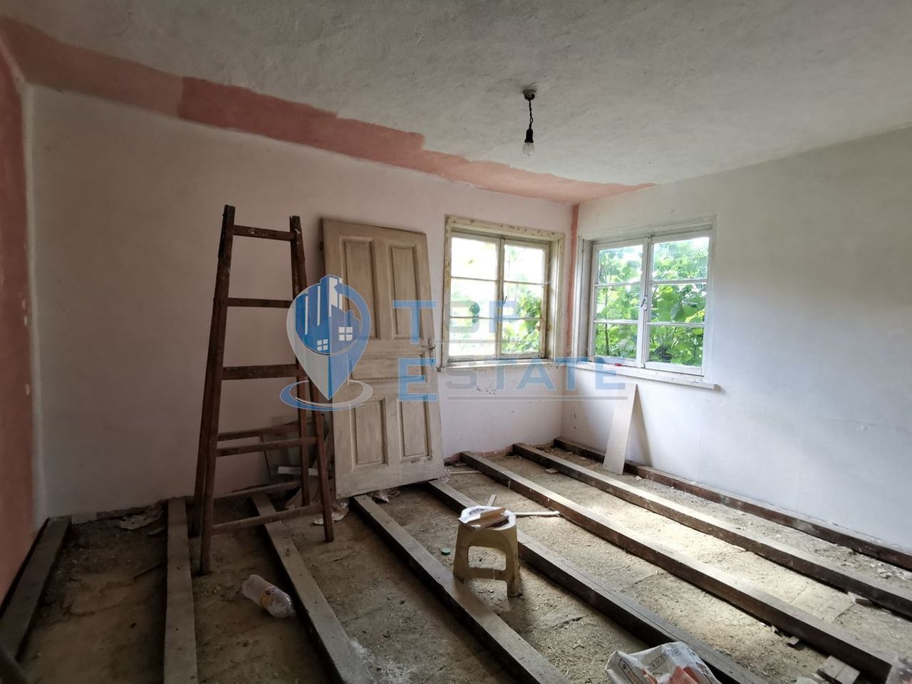 Продава се Къща в с. Балканци, Област Велико Търново - 60 кв.м за 103 €/кв.м - Снимка #1