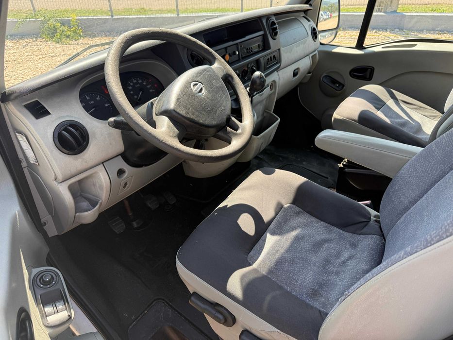 Nissan interstar sprinter crafter lada AL