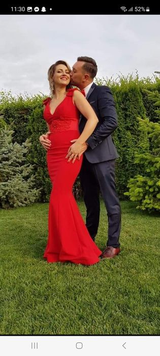 Vând rochițe de ocazie