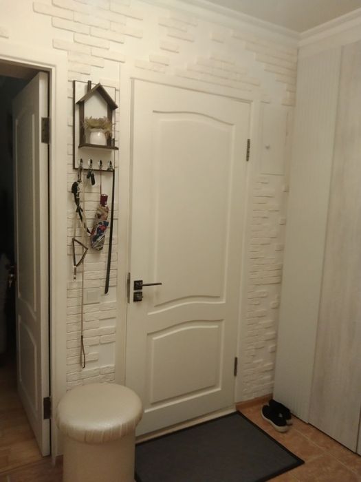 Продается Новомосковская бывшая  3/1/4