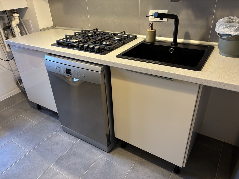 Vand corp mobilier bucatarie Ikea