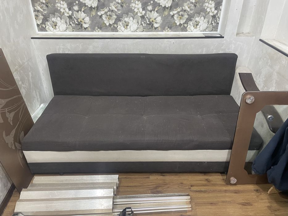 Продам Диван + Пуфик