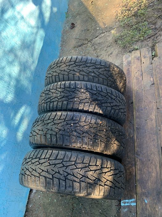 Продам комплект r15 резины