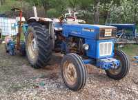 Tractor universal 640