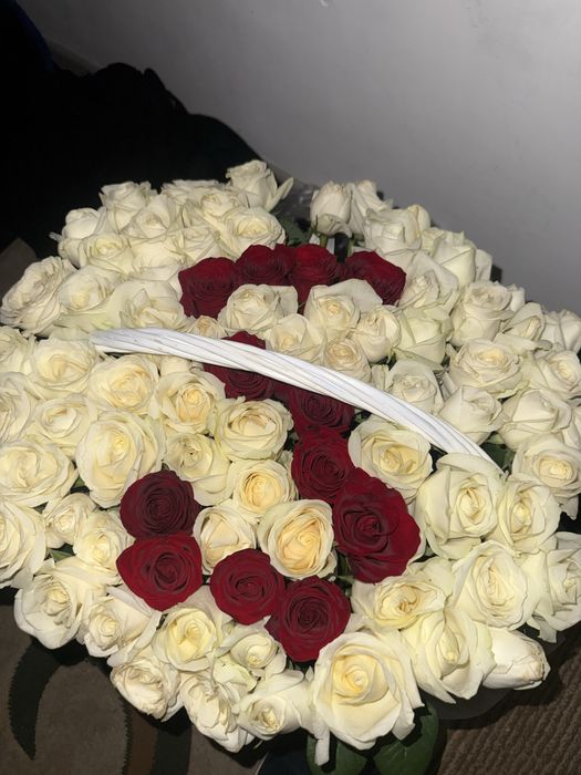 Екі гүл солмаған сатылады